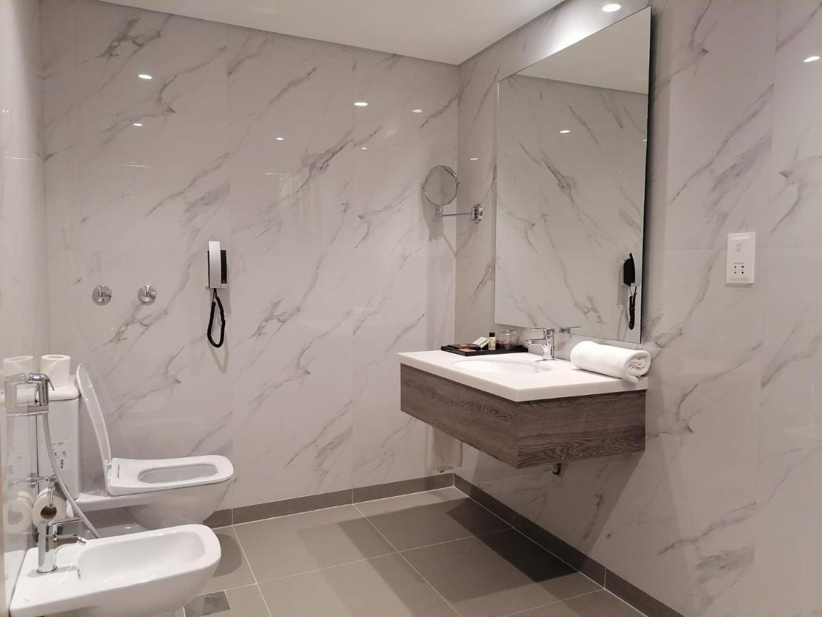 Gloria Hotel & Suites โดฮา ภายนอก รูปภาพ